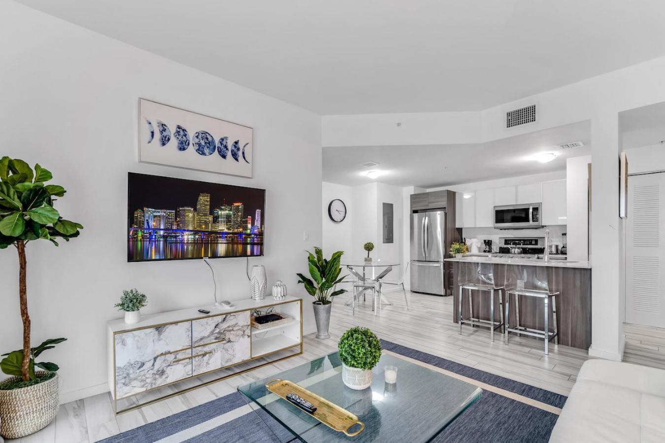 Lovely Unit Mins From Wynwood With Free Parking Miami Bagian luar foto